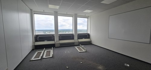 Die Büros im "Glaspalast" werden zu Wohnungen.