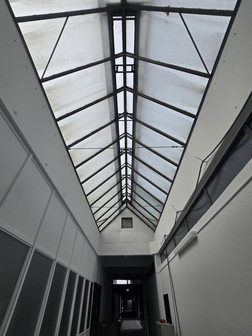 Blick unter das Dach der "Glaskathedrale"