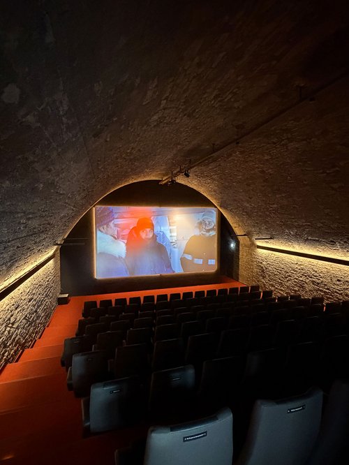 Kino im alten Bierkeller: das gibt es sicher nicht oft.